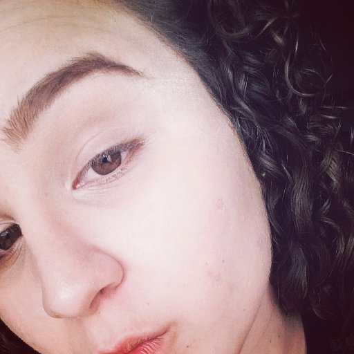 amandapaduan_'s profile picture. instagram: amandapaduan_