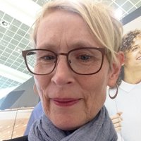 Sue Roe(@SueRoeGardener) 's Twitter Profile Photo