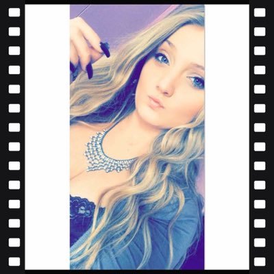 City girl 🏙stuck in a Country world 🌄. Started from the bottom- on my way to the top. 💯💄💃