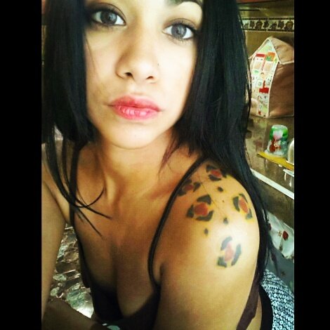 Elikarinaa Profile Picture