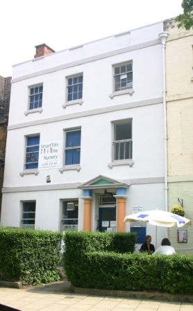 Children's daycare for 3 months to 5 years in central Banbury