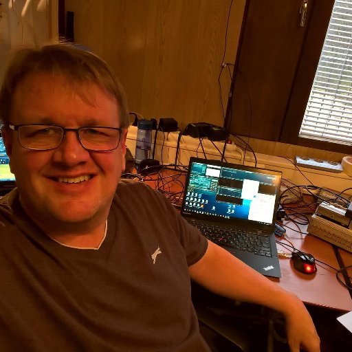 Mielipiteeni omiani ja ehdottomasti myös työnantajani. Harrasteena leppoisa liikkuminen, äänikirjat ja DX-kuuntelu. #Dig1