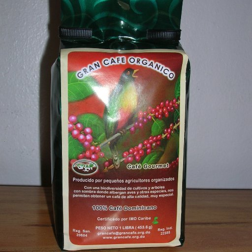 Desde el 1986 trabajamos con cafe de Alta calidad producido por pequeños productores organizado de nuestro pais. Certificado organico por IMO Caribe.