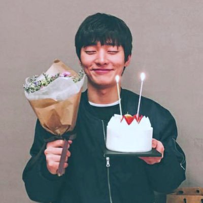 지성아 생일 축하해 네가 와서 봄이 왔어