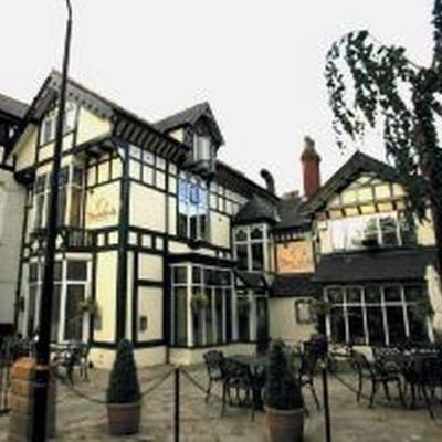 Swadesh in Bowdon. Re-opened and now under new management. From the creators of @holdiliverpool. Excited for this new adventure ❤