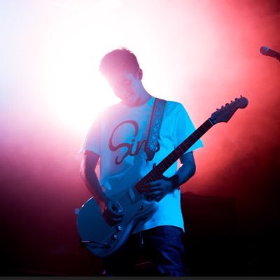 MaxSweeb's profile picture. all I ever do is riff in drop A @promisertheband 🎸🎧