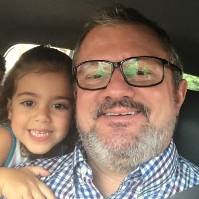 Engenheiro civil, Professor Doutor em Desenvolvimento e Meio Ambiente, servidor da Secretaria Estadual de Saúde do RN.