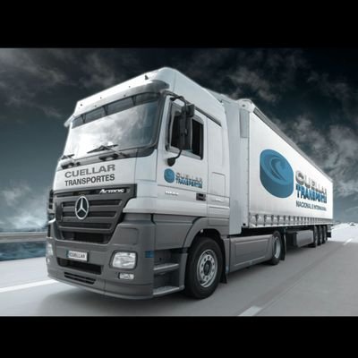 Empresa dedicada al transporte de mercancías, cargas completas, portabobinas y cisternas de pulverulentos. Permisos especiales genéricos.