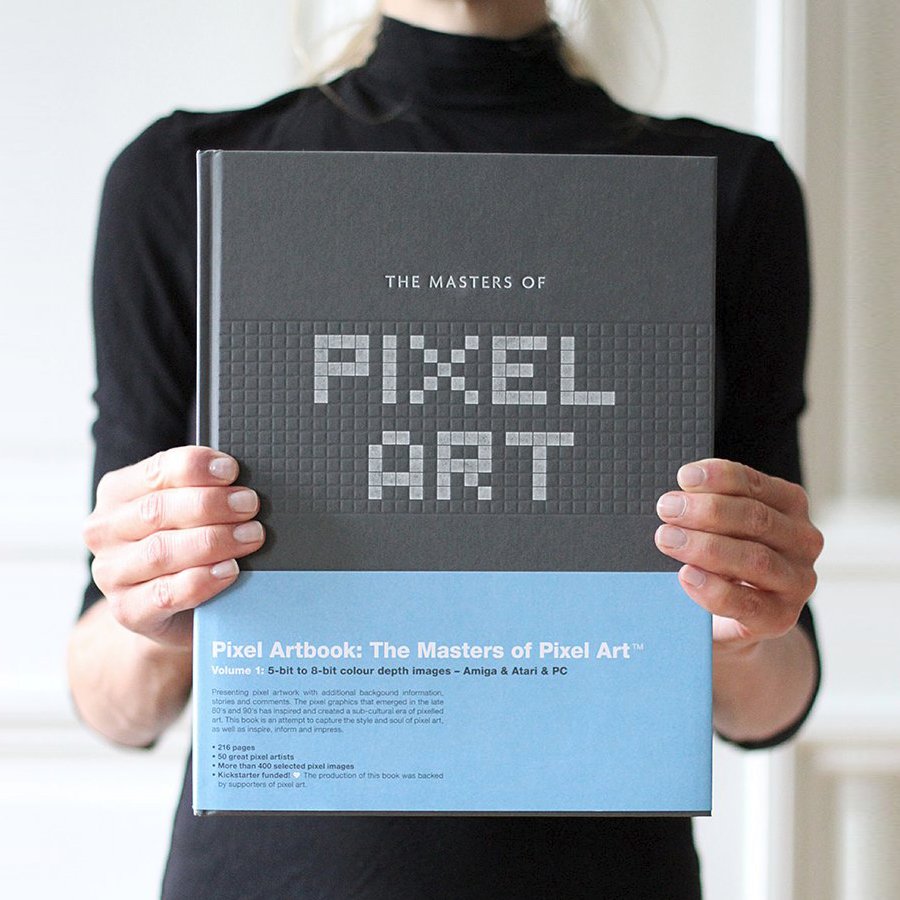 Stylish design/art books @ https://t.co/Qqnr2iw7op - presenting Pixel Art with info, stories & comments⭐️ I also make pixel art as 