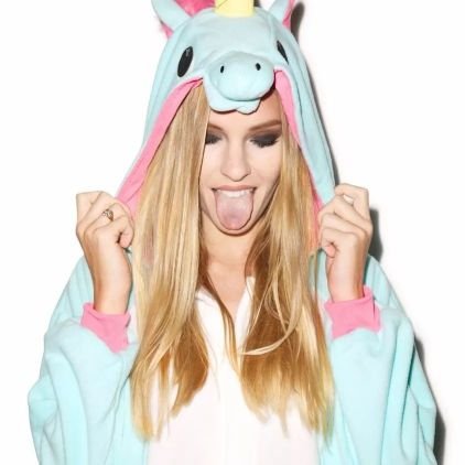 ×H A K U N A  M A T T A T A×

MEANWHILESMILE🍁









Feminist🔥

Animalista🐾

Escribo mini textos en wattpad: @uncaosderubia