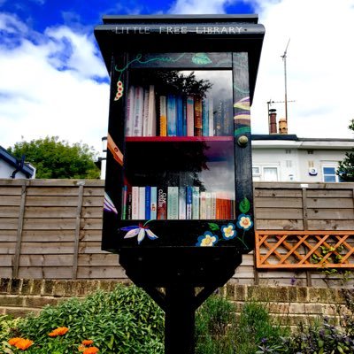 Spreading the love of the #LittleFreeLibrary across our beautiful city of Leeds. 
Insta & FB @leedslittlefreelibrary
Contact: leedslittlefreelibrary@gmail.com