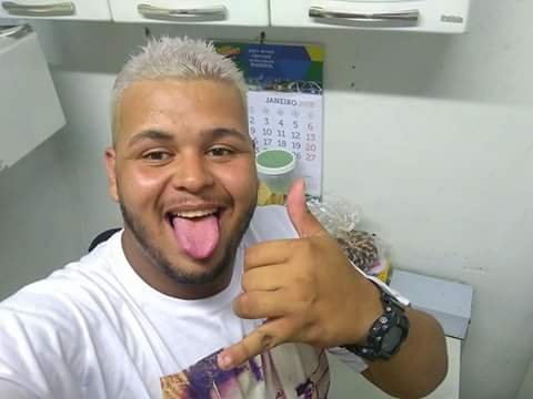 hendrick_bozo's profile picture. Sou maluco vlw 😈