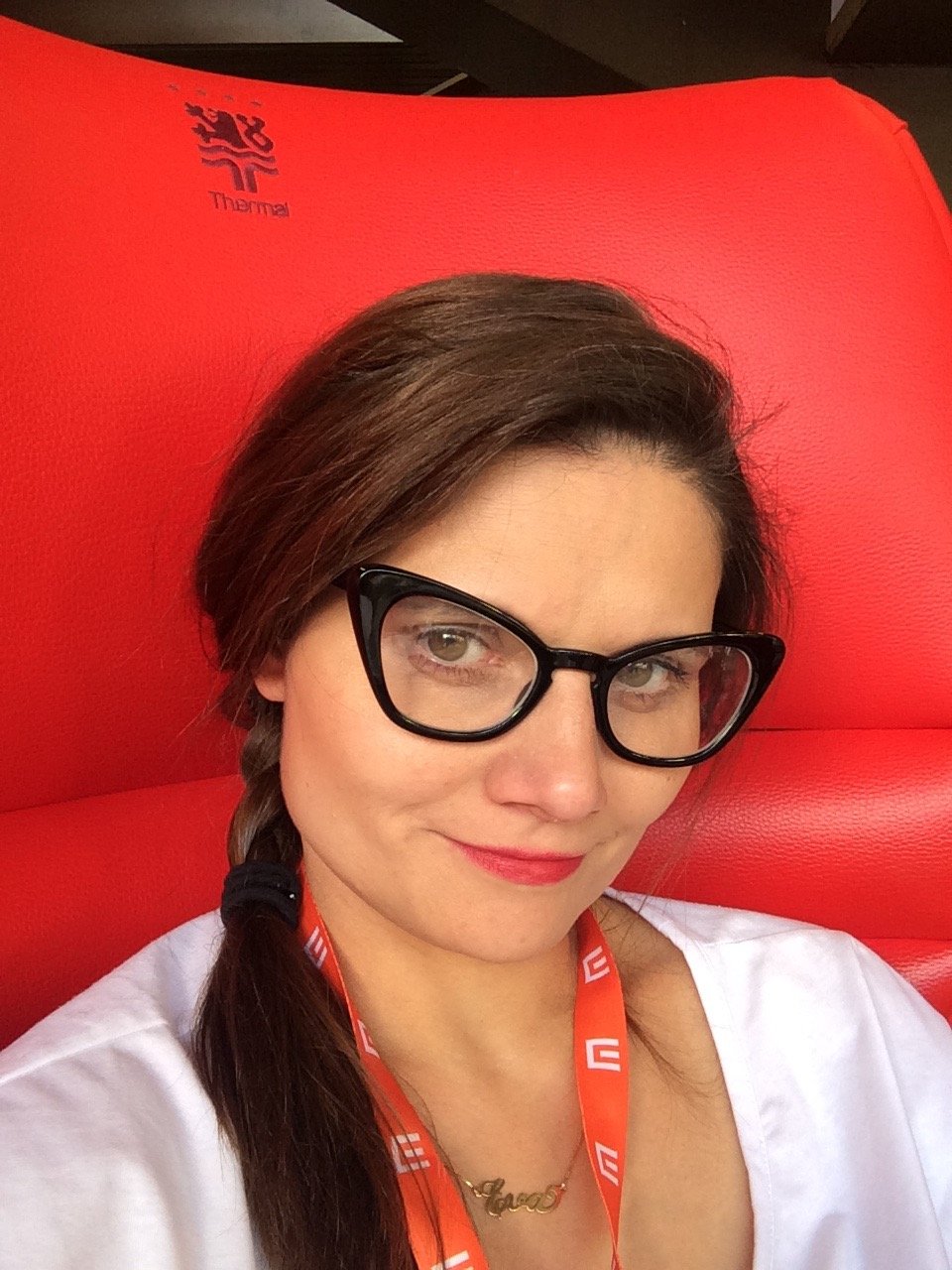 alfacek's profile picture. Eva - Film blogger, PR manager, festival coordinator, movie lover. Czech centres, Slavonice Festival, THA production. NZ forever 🇳🇿