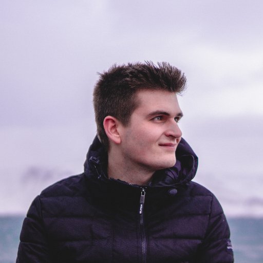 Product designer at @Meta. Previously @NatWest @IBMdesign and @LootApp.