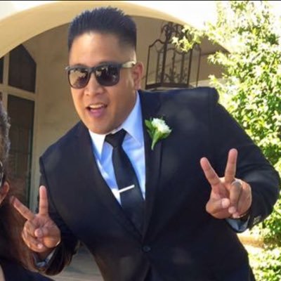 Certified Military PiMP ; The people's counselor ; Lakers fanatic ; World Venturer ; Foodie pho sheezy