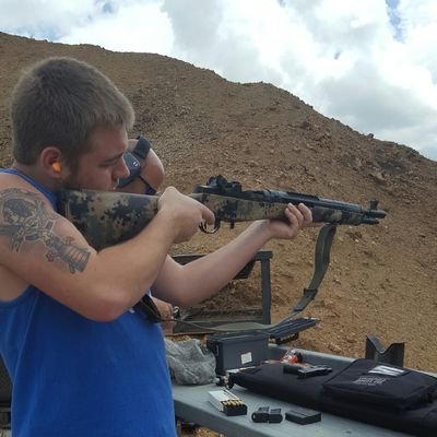 LHSxHOCKEY26's profile picture. 