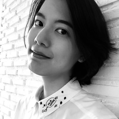 🖋author / 🇹🇭 / board game addict / creator of #comicforauthors / ❤️🎮🐺📚 / author of Wolf Town https://t.co/dLMcxS52BL