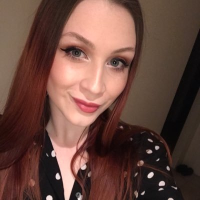 hayley_govorko's profile picture. Cats, lattes and golden animals 💫