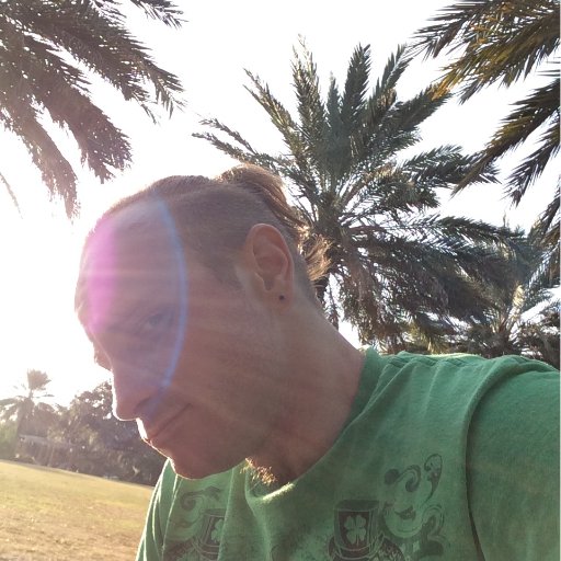What can I say I am from San Diego. Work construction. Looking for new friends to lift with and what not so hit me up.🏳️🌈