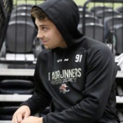 knifeshoeboys's profile picture. KP ✨ she/they 🌺 avs, leafs, flyers 🔥 header from @stromesquad