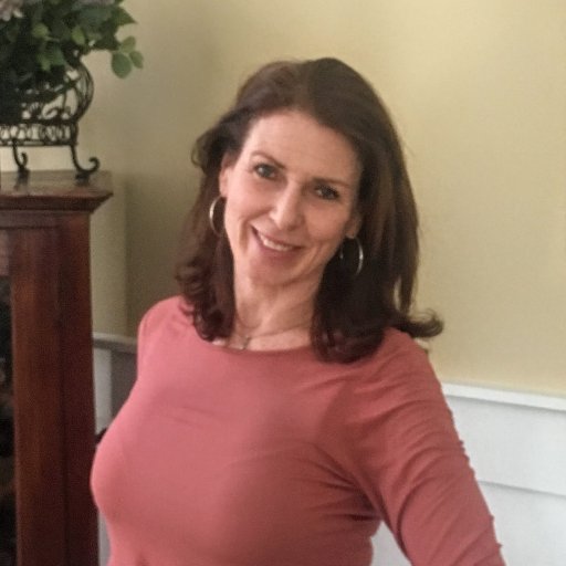Interior Designer, loves all things coastal, golf, food, wine, single malt scotch and always family first. Living a blessed life