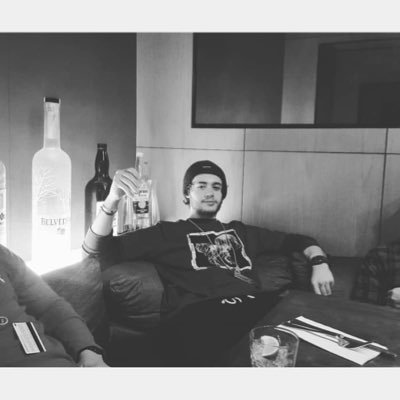 333Piff's profile picture. Drive it like it’s stolen