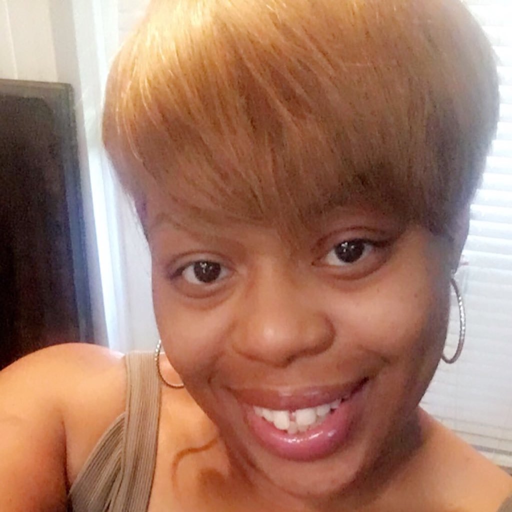 Dr_Ivey_'s profile picture. Raised up as a BCU Wildcat 🐯& UF Gator 🐊 fan But FAMU Rattlers 🐍 🐍 made me✊🏿 Ended up a Knight ⚔️👩🏾‍🎓👸🏾👩🏾‍🏫Now I’m Dr. Snowbaby!!!! 👩🏾‍⚕️👩🏾‍🏫