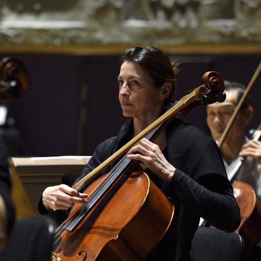 Réalisatrice radio pour @FranceMusique / Master Administration et Gestion de la Musique à @SorbonneParis1