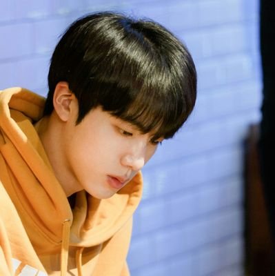 jinnimukatahaba's profile picture. ジン　ソクジン　キムソクジン
って感じ学生ヨジャ

ポロバしてくれたら泣き叫ぶほど嬉しいけど
ないからってリムりませーん。
何故って？面倒くさいからだよ←


DMカモン。LINEおけ。だいたいフォロバする。