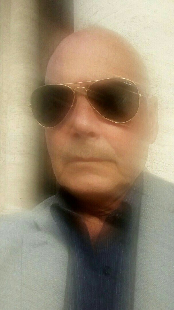 fulviocastella6's profile picture. Viaggiare,Fotografare annessi e connessi,e cibo di qualità.