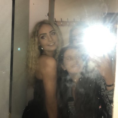 _amymacleod_'s profile picture. 