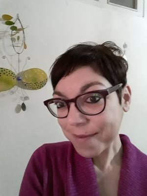 Sognatrice persa nella realizzazione di gioielli e....viva la vita sempre