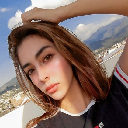 dolores_mayen's profile picture. 