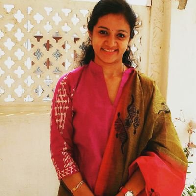 janvats's profile picture. Day-time writer, weekend-singer, all-day mommy. Words at @kidsstoppress and https://t.co/XBZDoAl01u and https://t.co/i8u3H4RSPe