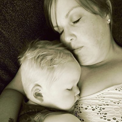 SoniaBowers47's profile picture. Single Mummy 🙅🏼, fat fighter( in progress )💪🏻 , military brat, lover 💕 not a fighter 👊🏻.