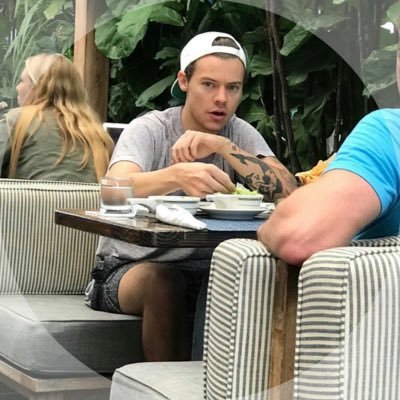 diondvr's profile picture. two hearts and one home.