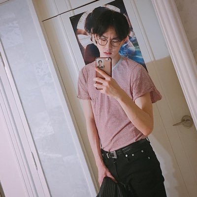 J_MonCarat's profile picture. JBJโข๋ชฌ์คํ์์คโข์๋์โข์ธ๋ธํดโขKardโขSuju ~will follow back for mutuals~ |170126 ๊ฝ์ด์ผ 1์|