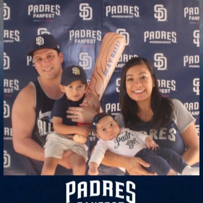 hellovivianSD's profile picture. Mom | Wife | San Diego | Padres ❤ ⚾️