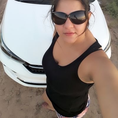 rosana381's profile picture. 