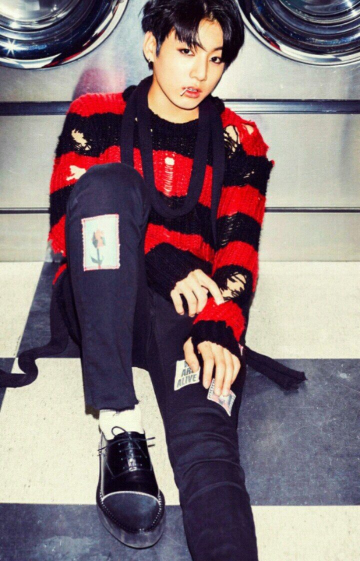Eu sou uma pessoa (claro né)e eu gosto de kpop,eu sofria de depressão mais dps q conheci o kpop tudo mudou
Sou apaixonada pela minha omma❤