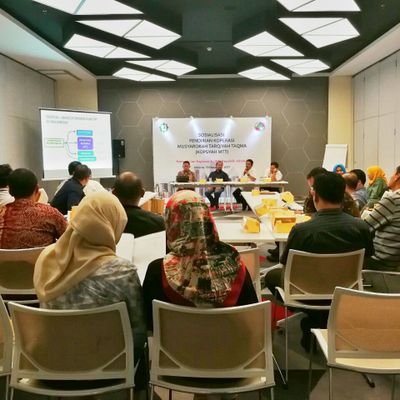 Work for Telco Company. Social Entrepreneur. Islamic Microfinance Enthusiacer