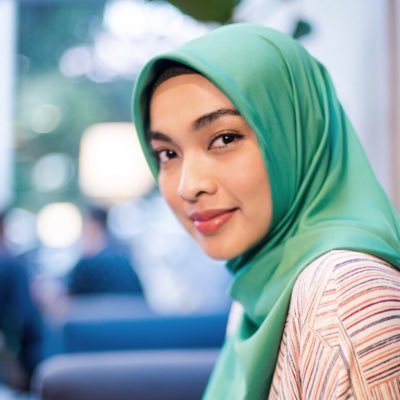 Aktris khas Indonesia. ig: tikabravani | Cp: Dian +6285697250085