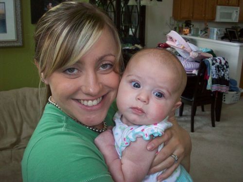 JLynMarie's profile picture. Mom with Masters Degree - will work from home!