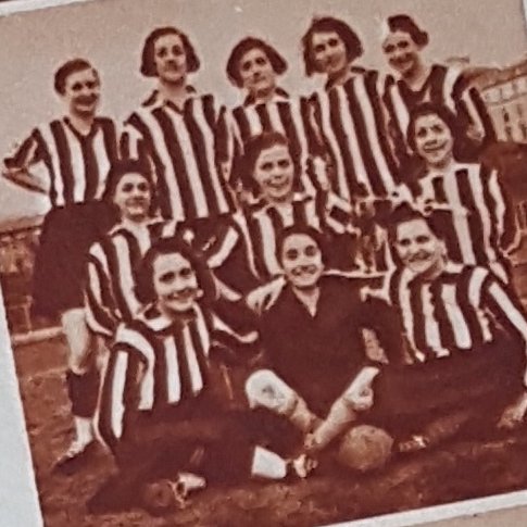 Tributo di Marco Giani alle #calciatrici del #GruppoFemminileCalcistico, pioniere del #calciofemminile in 🇮🇹 #Milano 1933 | #Giovinette https://t.co/VjkpLOlAgW