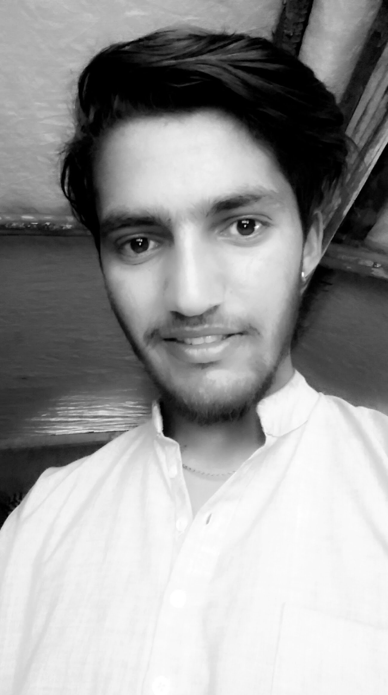 om_dhungel123's profile picture. #GGMU