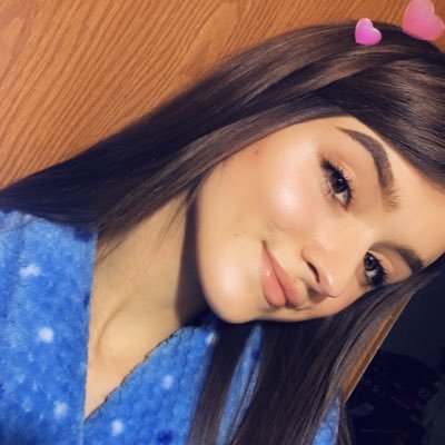 KrystalRyleigh's profile picture. i’m either watching hockey or live pd