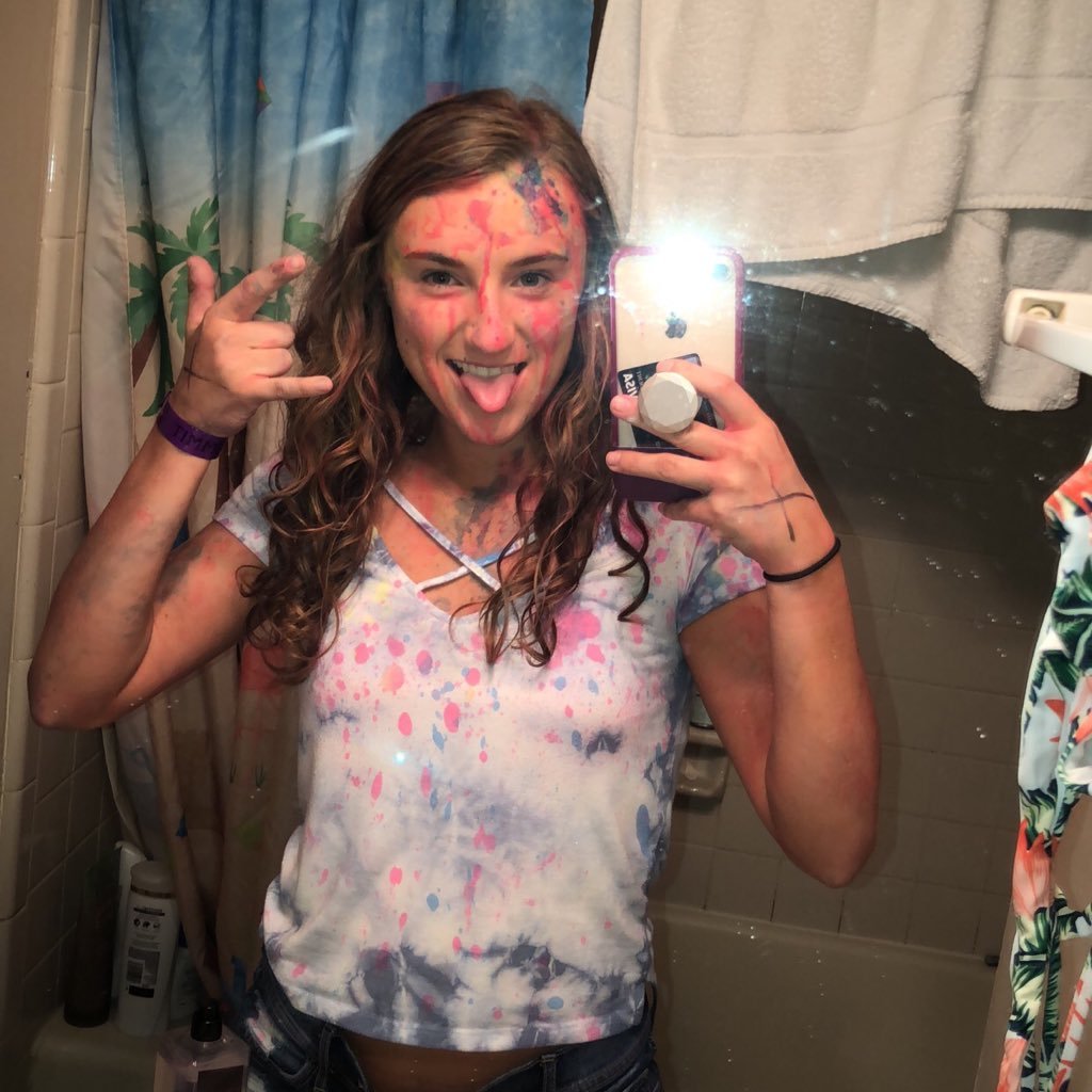 mlangston25__'s profile picture. •Snapchat: mrl25