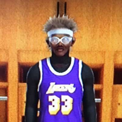 Ima 2k player-I’m unguarded simple add me on Xbox I’m v HORS huh PSN bo915oo