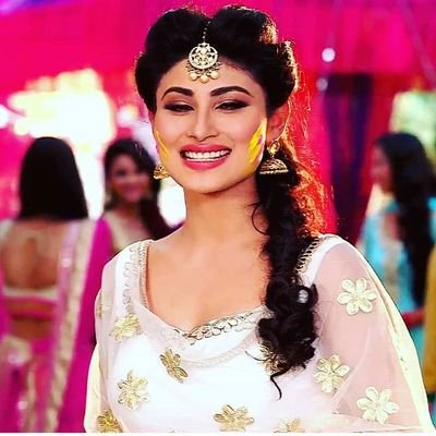 A biggest fan from #Udaipur
follow me on insta @mouni_roy_my_heartbeat
love u #mon