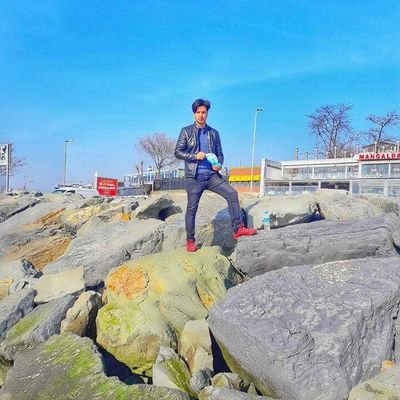 Ahmet23514246's profile picture. 